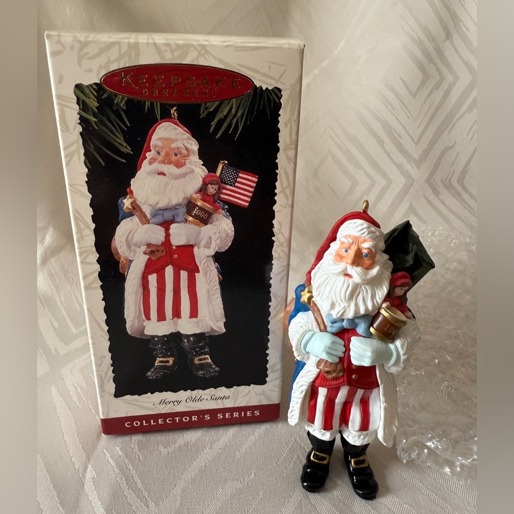 VTG in Box KEEPSAKE Hallmark Patriotic Merry Olde Santa 1996 Christmas Ornament